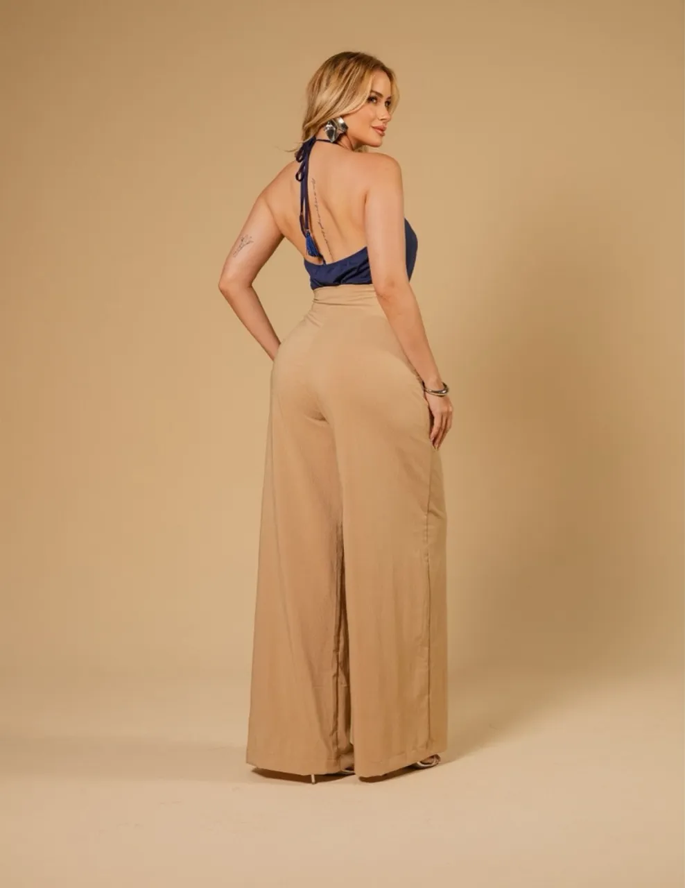 Calça Pantalona em crepe