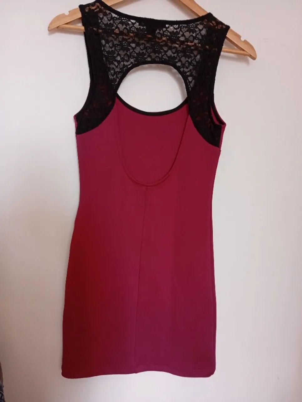 vestido com renda da forever 21 