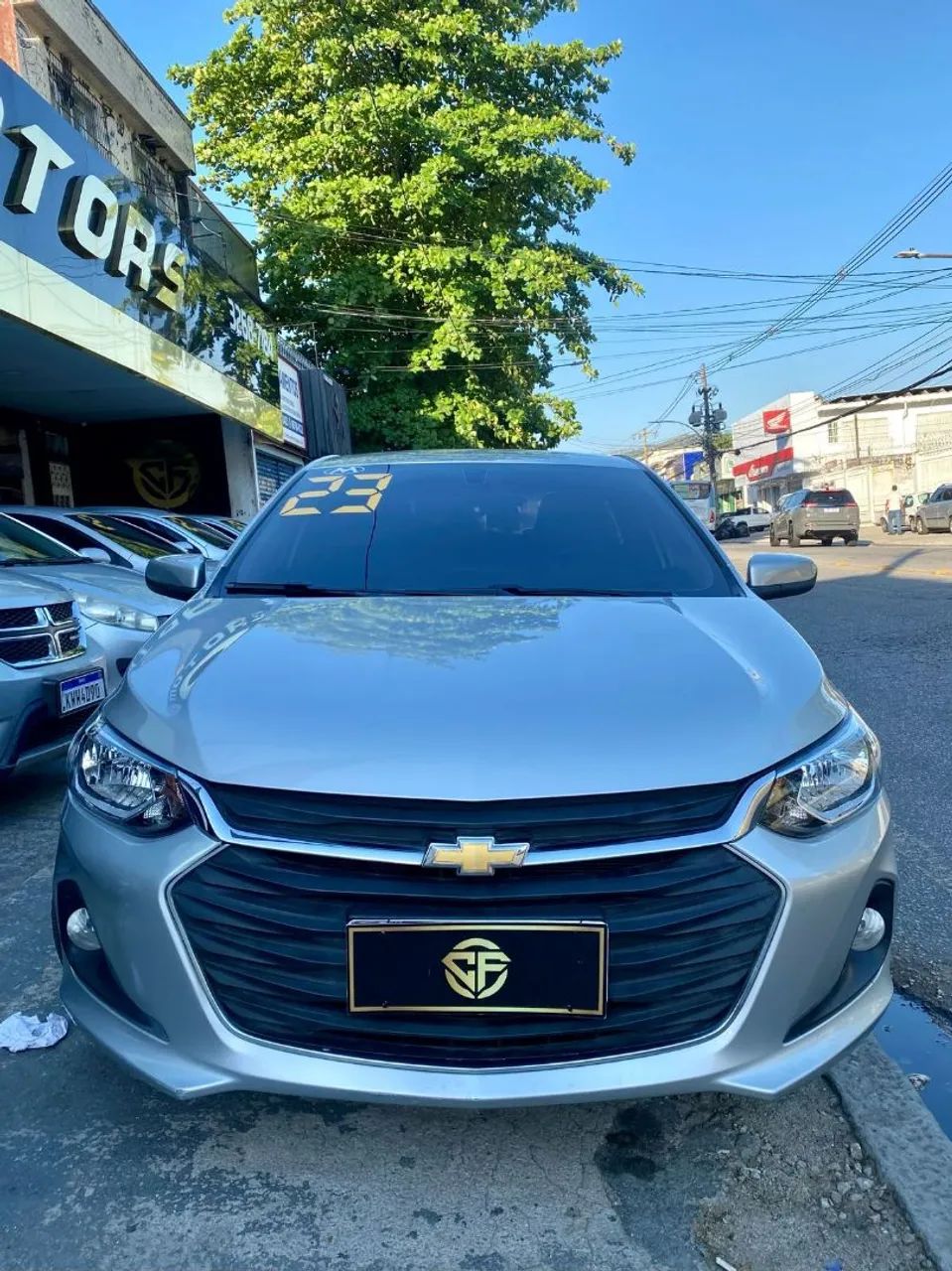 VENDO CHEVROLET ONIX 2023 , PEQUENA ENTRADA+R$1.073,50 FIXAS !!!! 