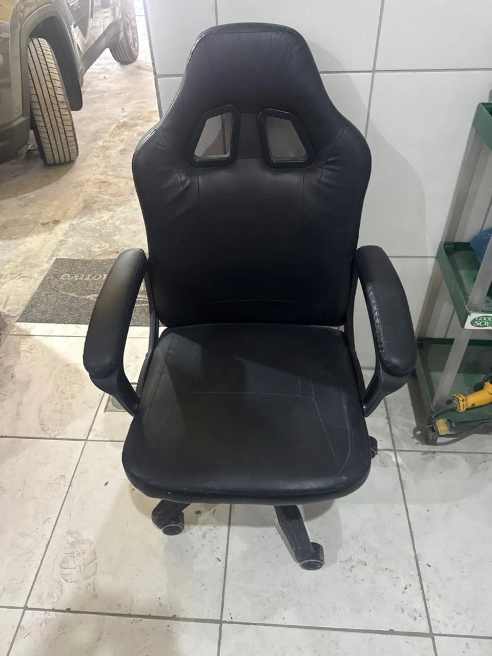 Vende-se Cadeira gamer