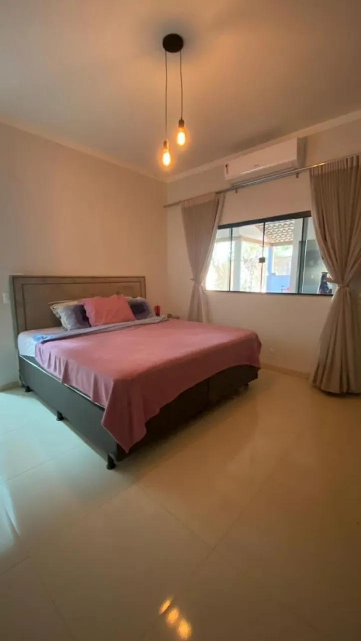 Casa à Venda em Lote de 450m² - SETOR RESIDENCIAL