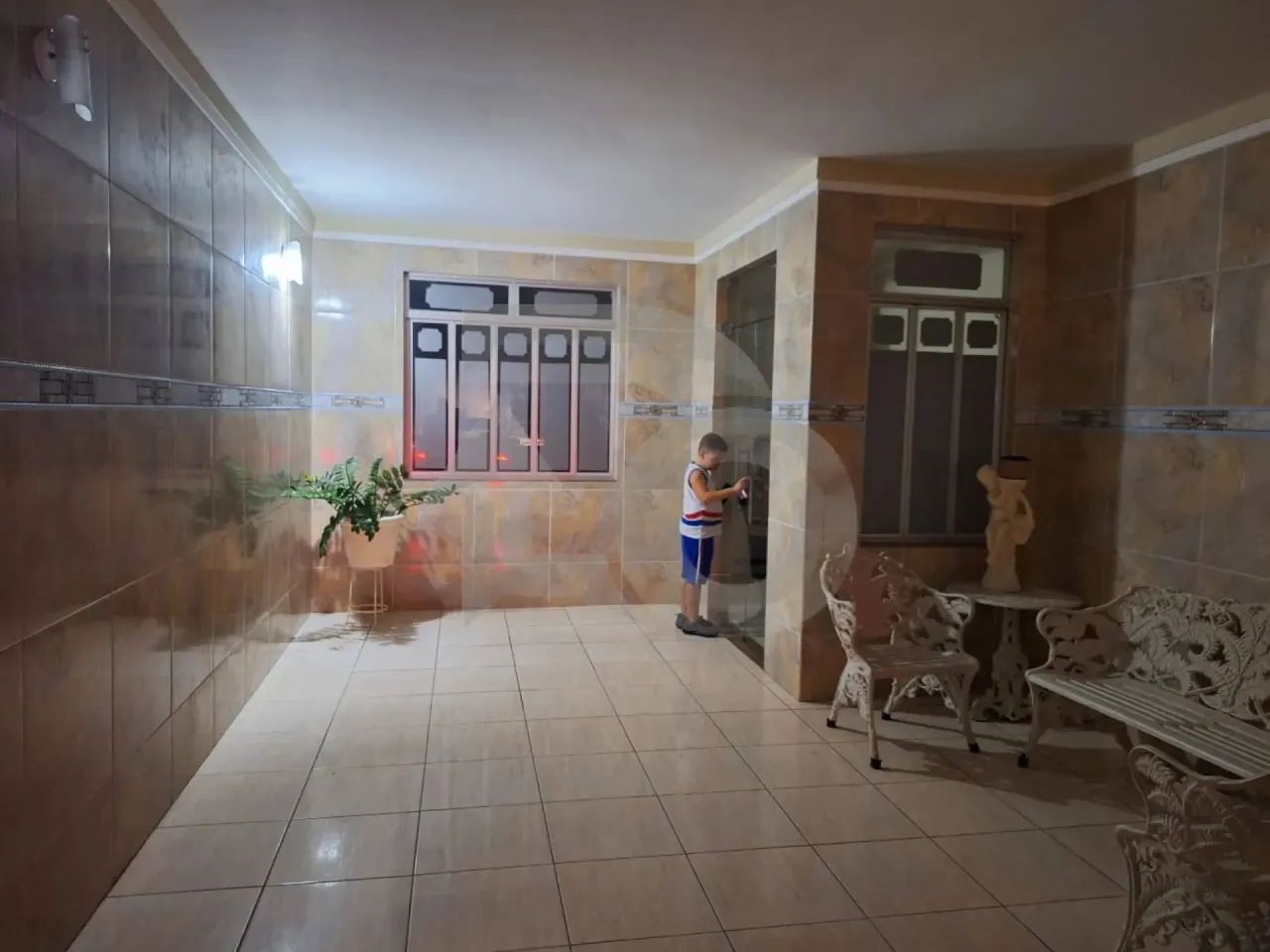 Casa no Bairro Cirurgia com 3 Quartos, Quintal, 4 Banheiros e Vaga de Garagem. - Foto 5