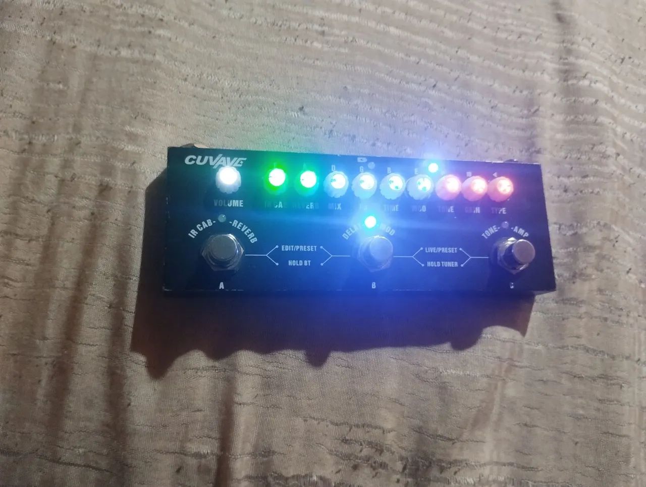 Pedal Multi-Efeitos Cuvave para Guitarra