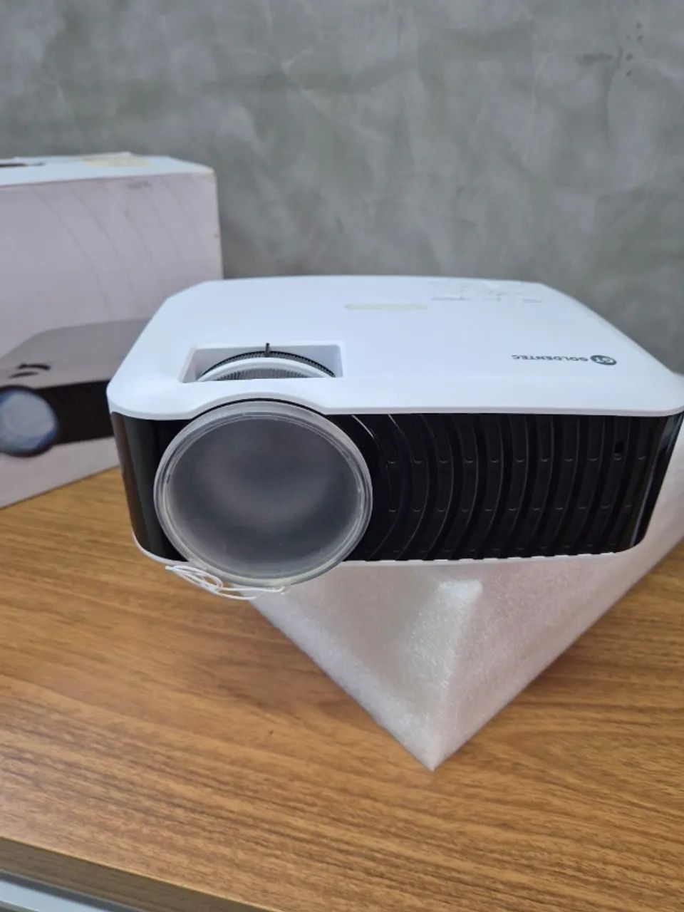 Projetor Goldentec Gt2000 Hd 720p Led 2000 Lumens - Foto 6