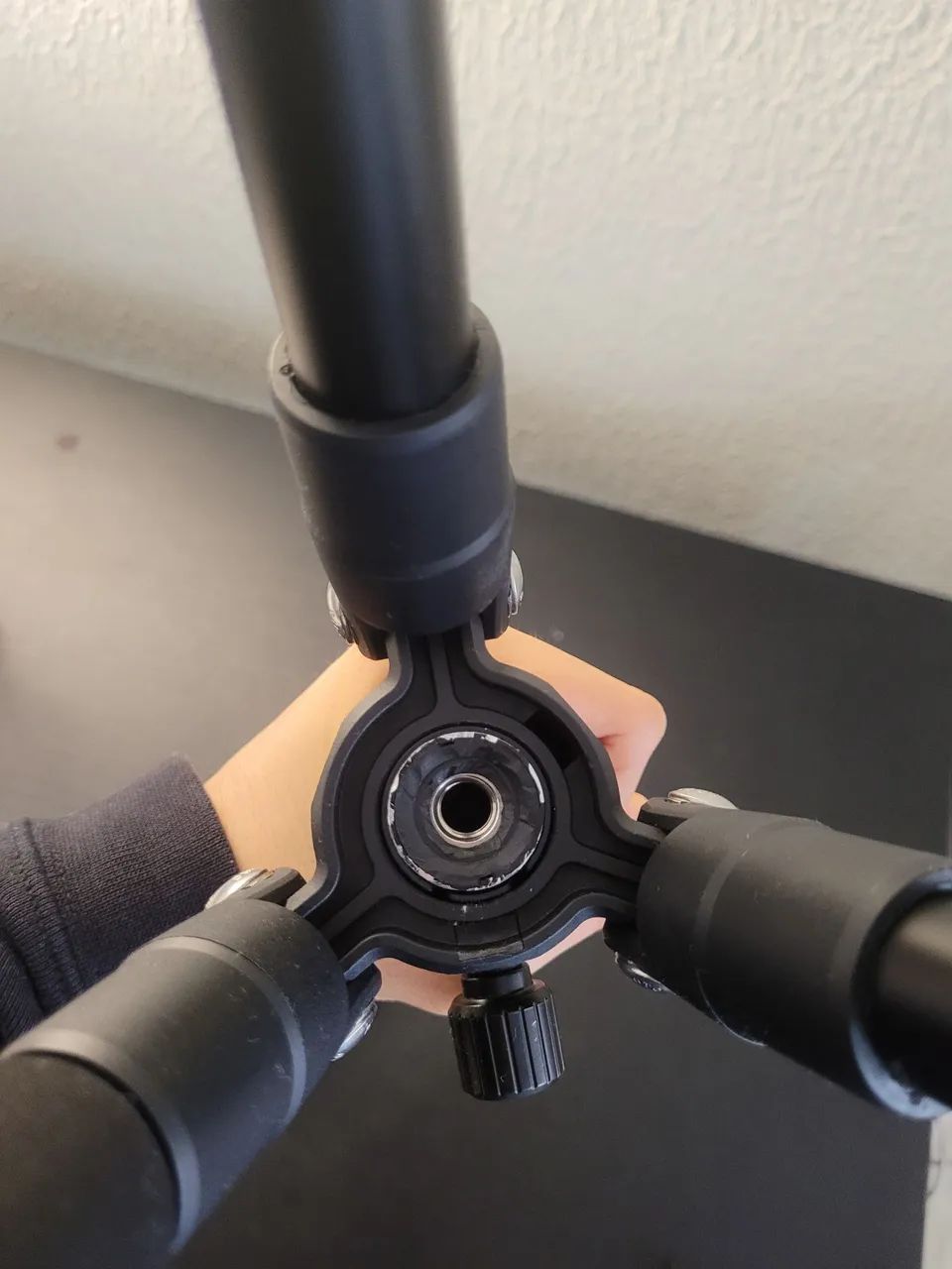 Tripé Ulanzi TT53 + Cabeça Fluída Ulanzi U-190 - Foto 4