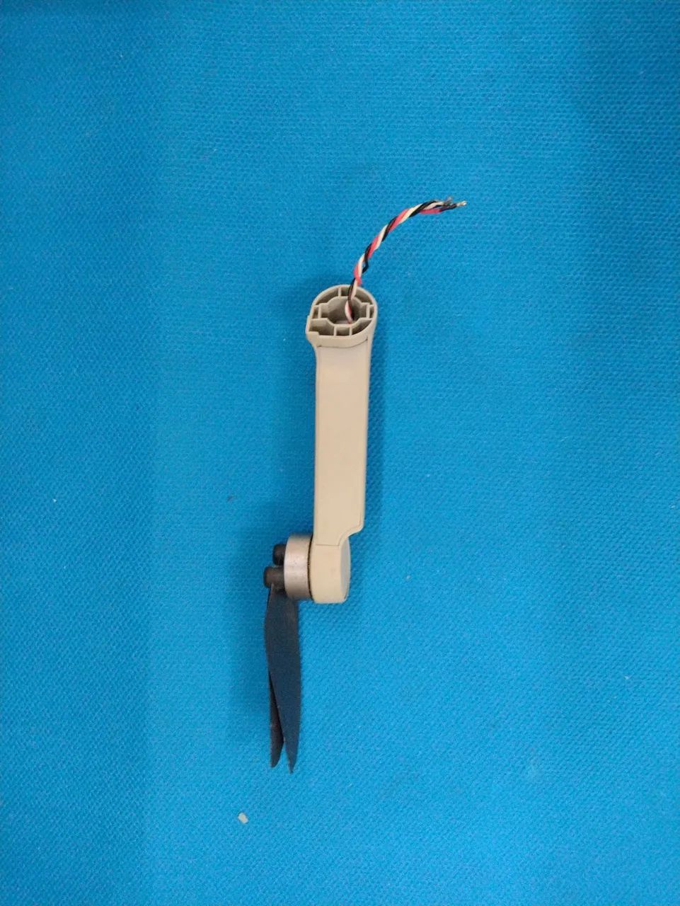 Braço Drone DJI mini 2 traseiro lado esquerdo, vai com a hélice  - Foto 2