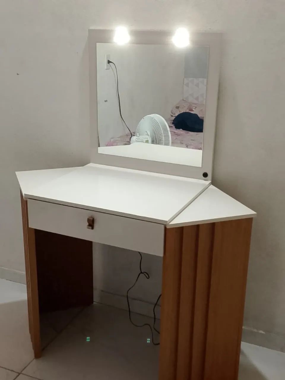 Penteadeira Camarim de com Espelho e Gaveta - Foto 2