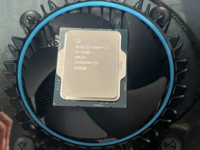 Processador Intel Core i3 12100