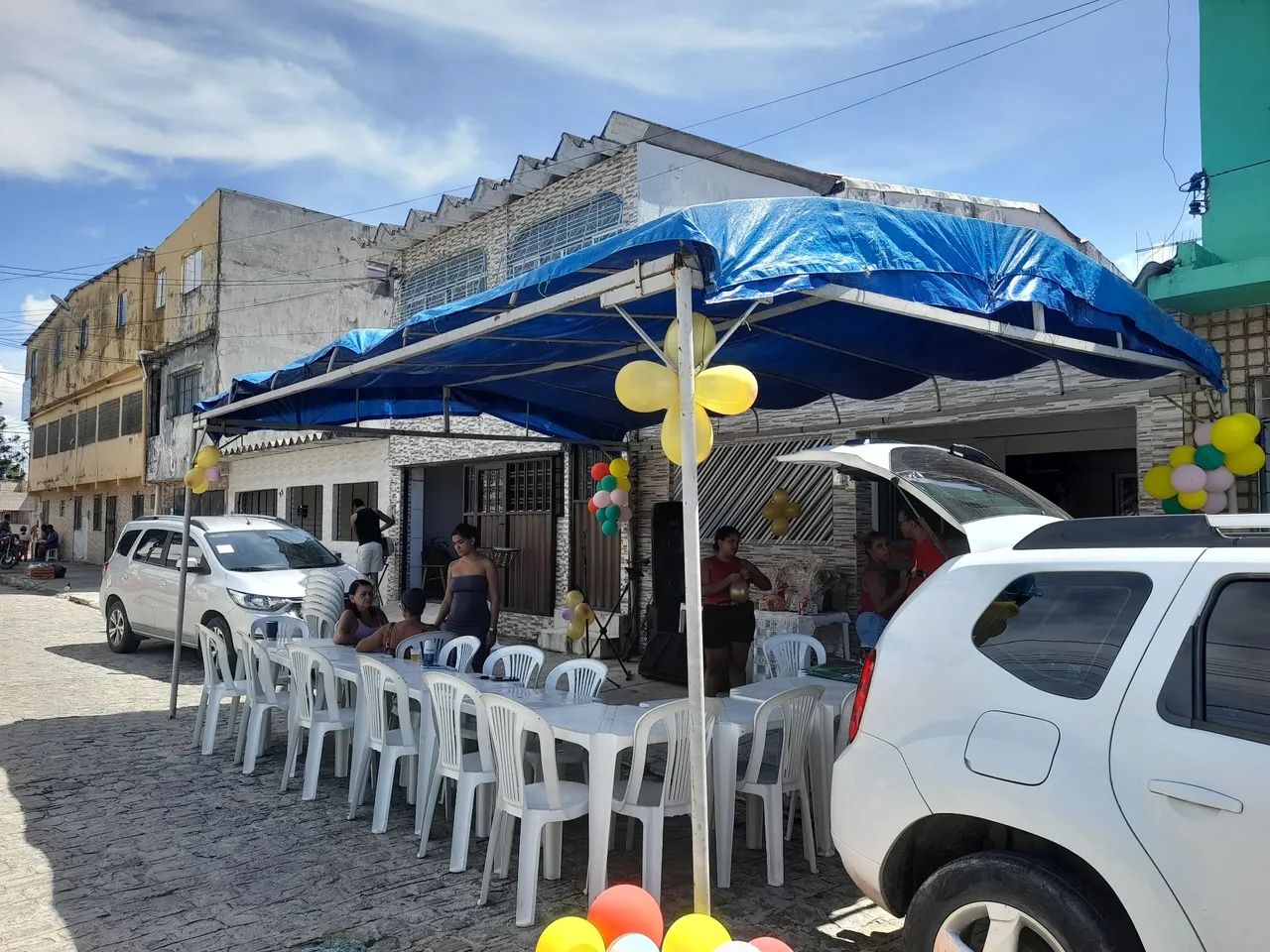 Vendo este toldo Área externa com cobertura e mesas para festas - Foto 3