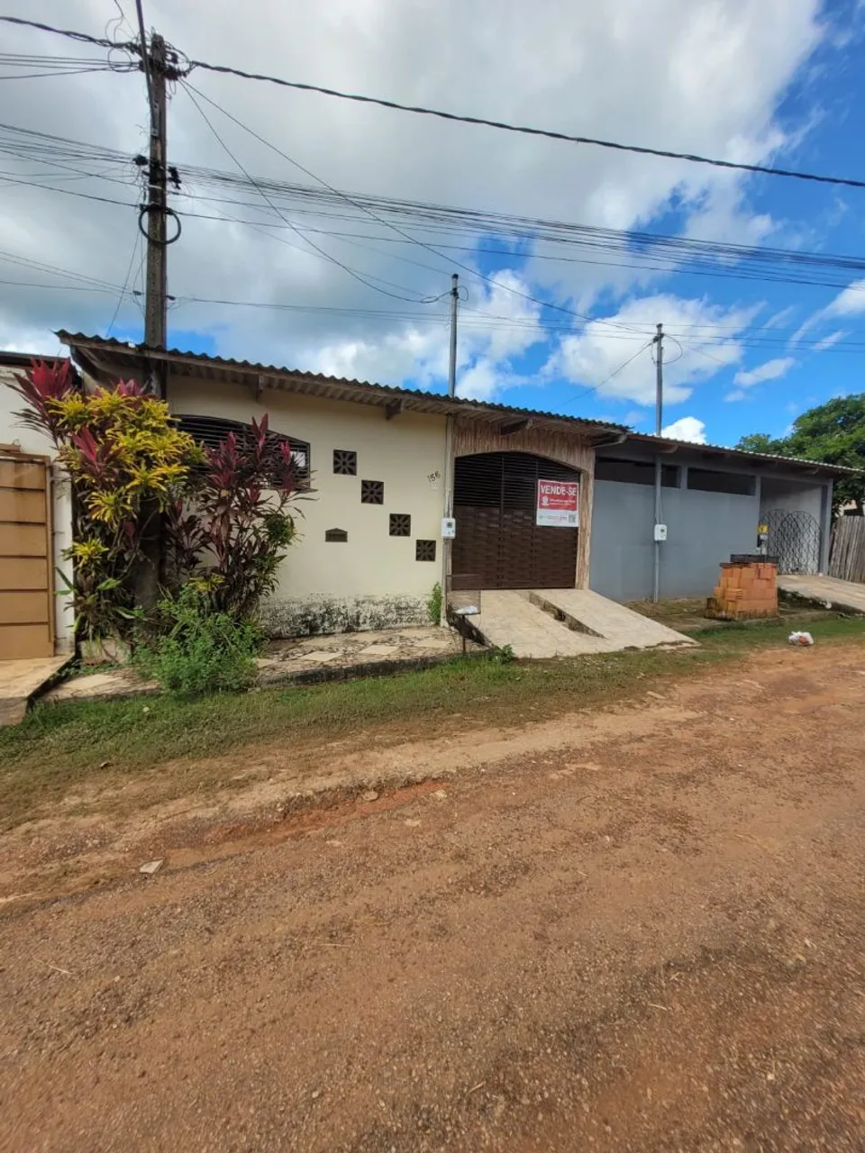 Casa próximo ao ifac bem localizada e boa vizinhança 