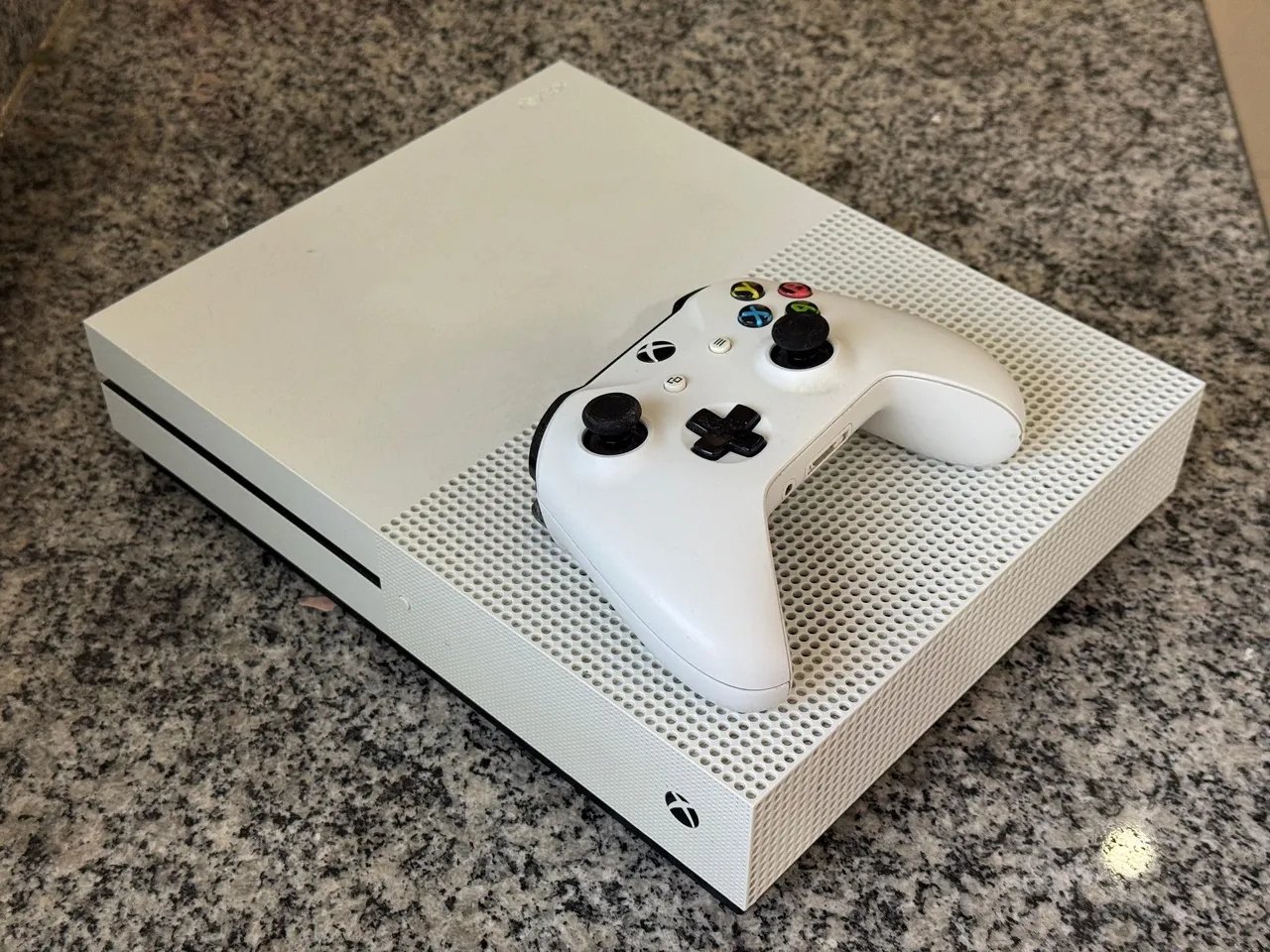 Xbox One S com Controle - Perfeito para Jogar!