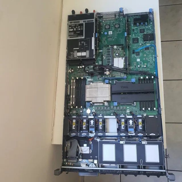 Servidor DELL R610 64GB 2XSAS 600GB fonte Redundante 