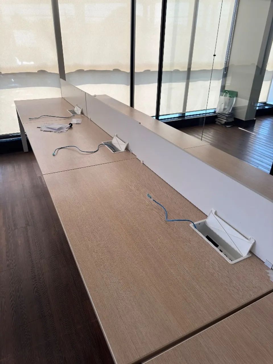 24 Modular Workstations64960498025729121