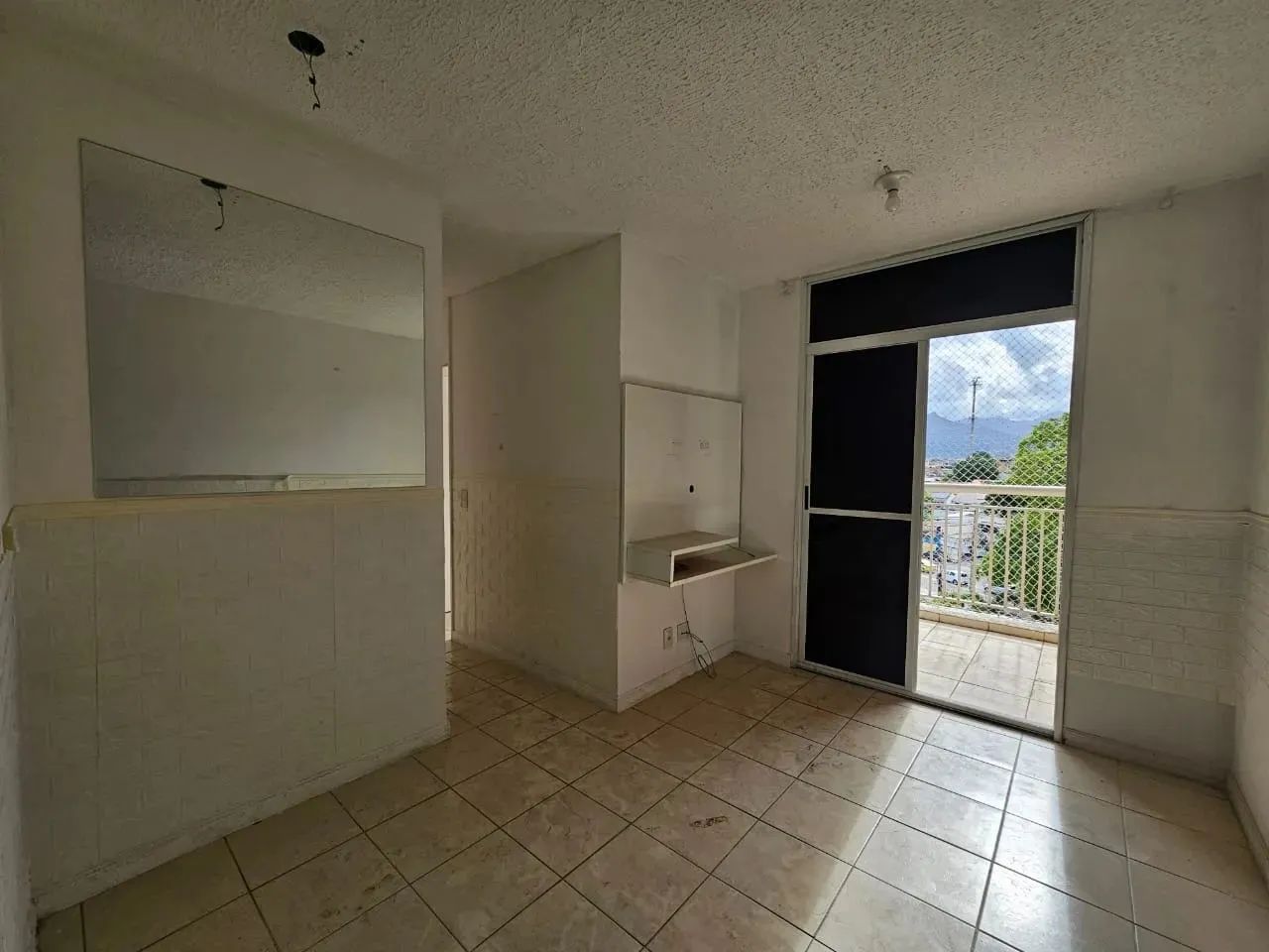 Oportunidade no Caminhos da Barra.  2qts- andar alto e vista livre