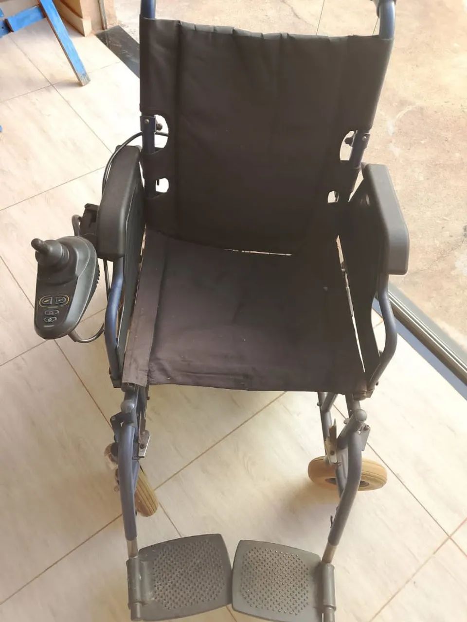 Motorized wheelchair64276664172801121