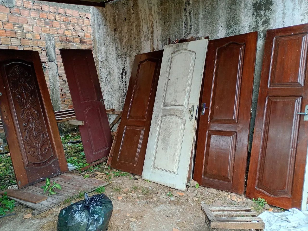 Portas em madeira angelim - Foto 2