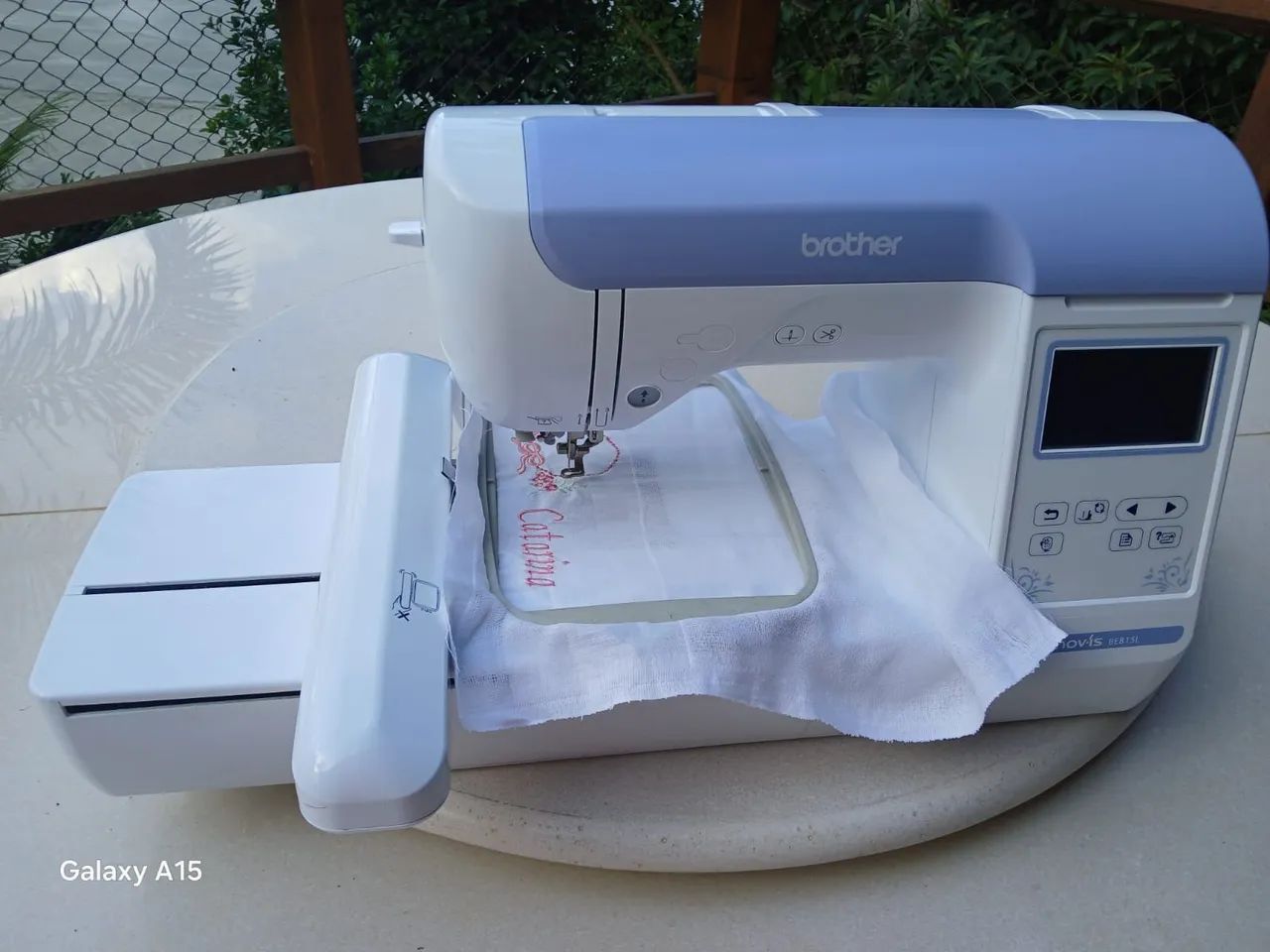 Bordadeira Brother BE815L - Foto 2