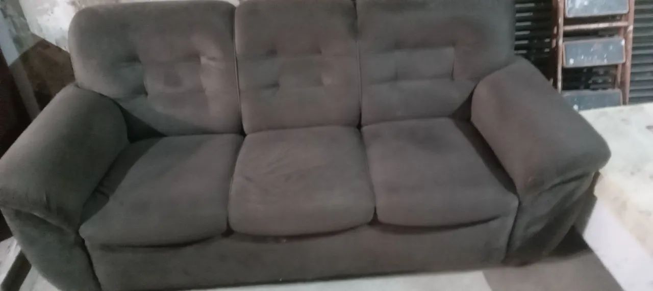 Sofá 3 lugares confortável