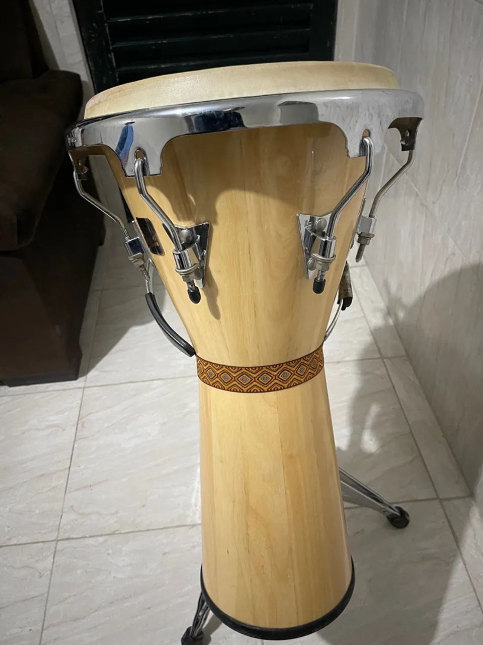 Djembe da marca Aspire+ pedestal de Djembe com regulagem - Foto 5