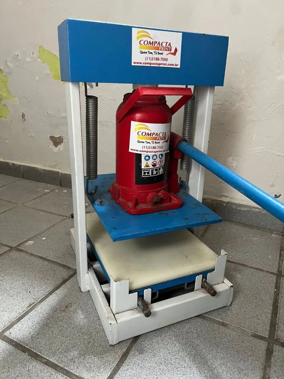 Maquina de fabricação de chinelos 