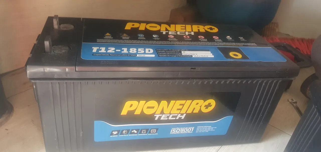 Bateria Pioneiro estacionária 180 ah