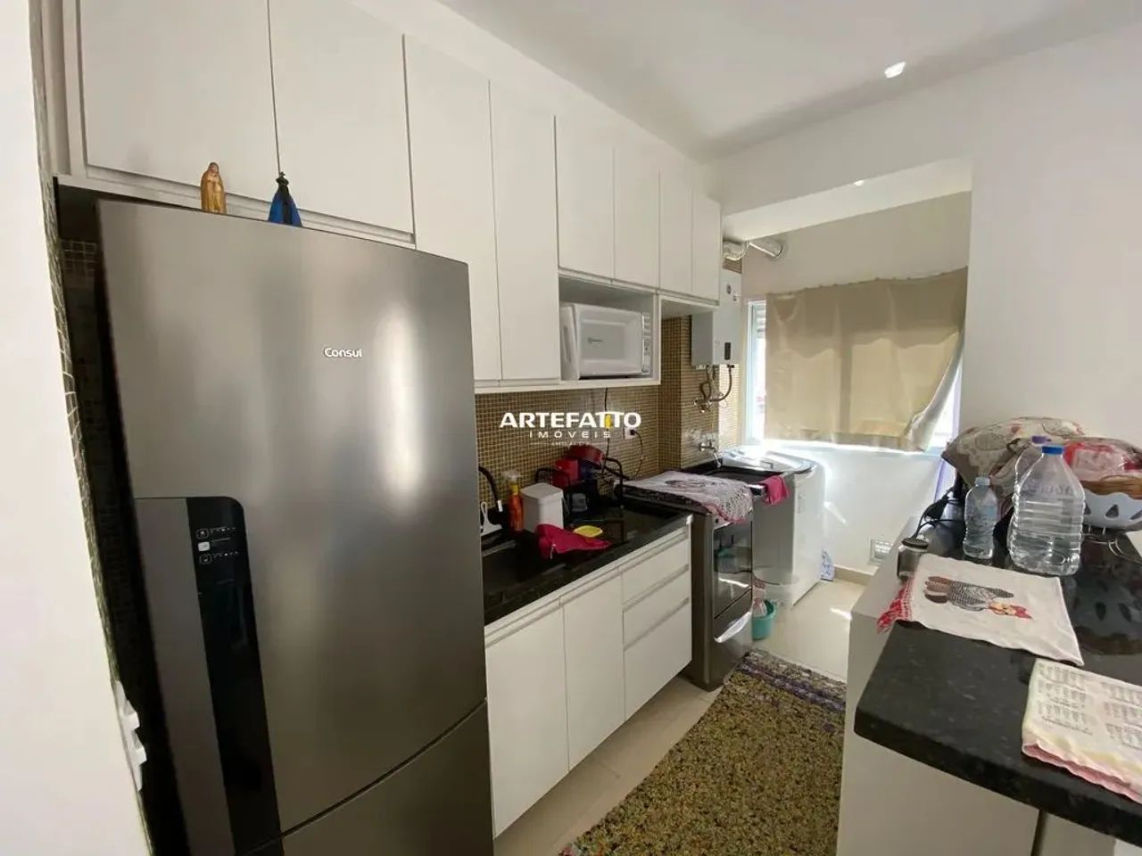 Oportunidade: Apartamento Mobiliado 2 dormitórios com suíte com 1 vaga e varanda - Foto 4