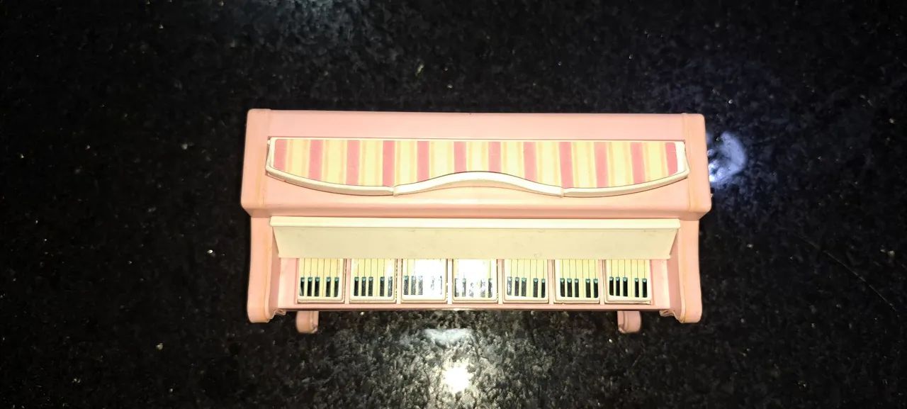 Piano de Brinquedo Rosa Barbie