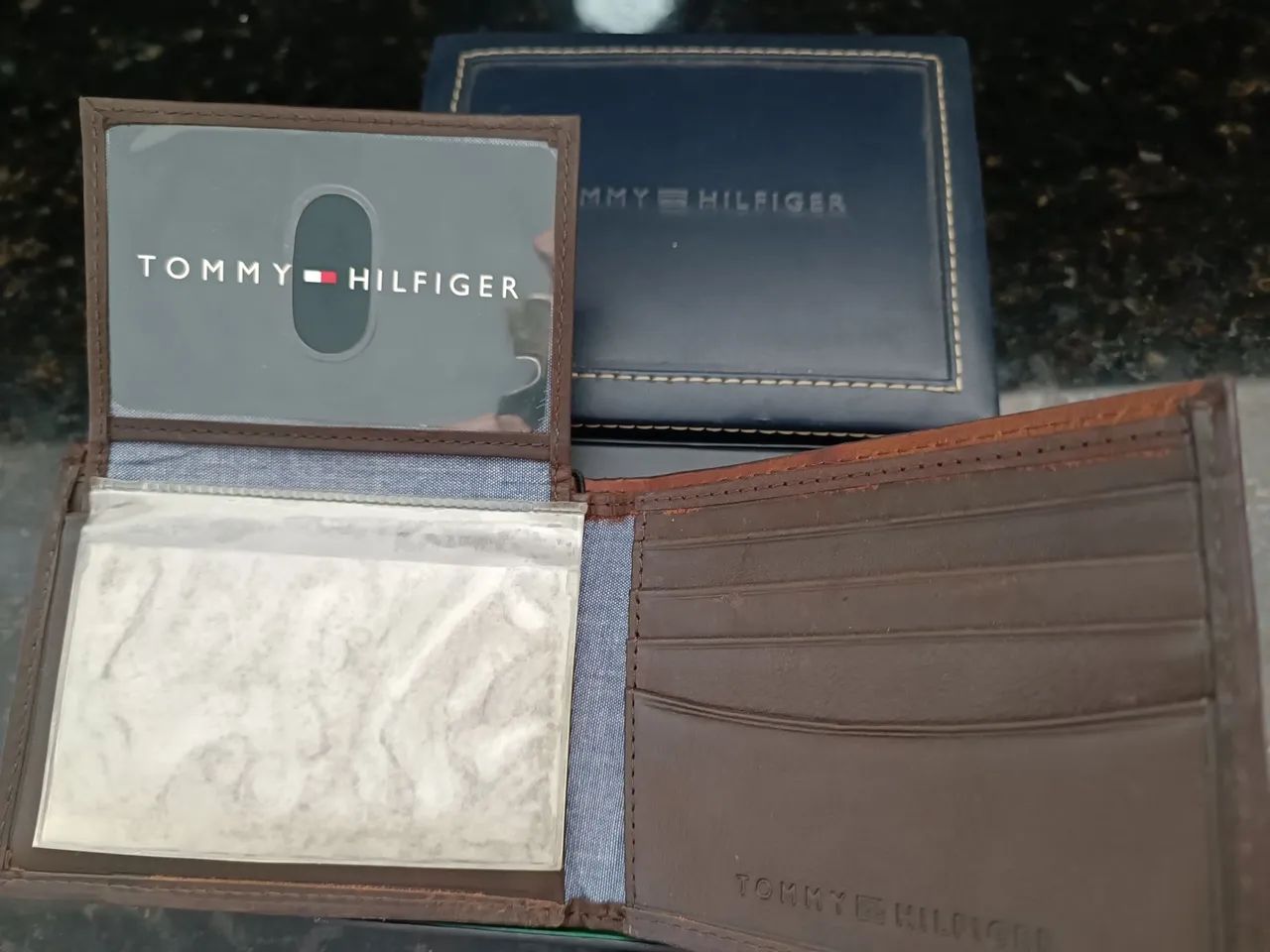 Carteira Tommy Hilfiger - Couro Marrom - Foto 4