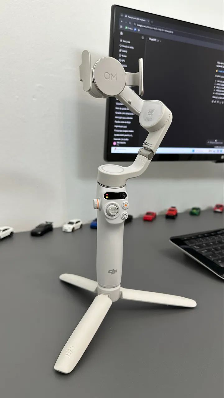 Estabilizador DJI OSMO MOBILE 6  - Foto 5