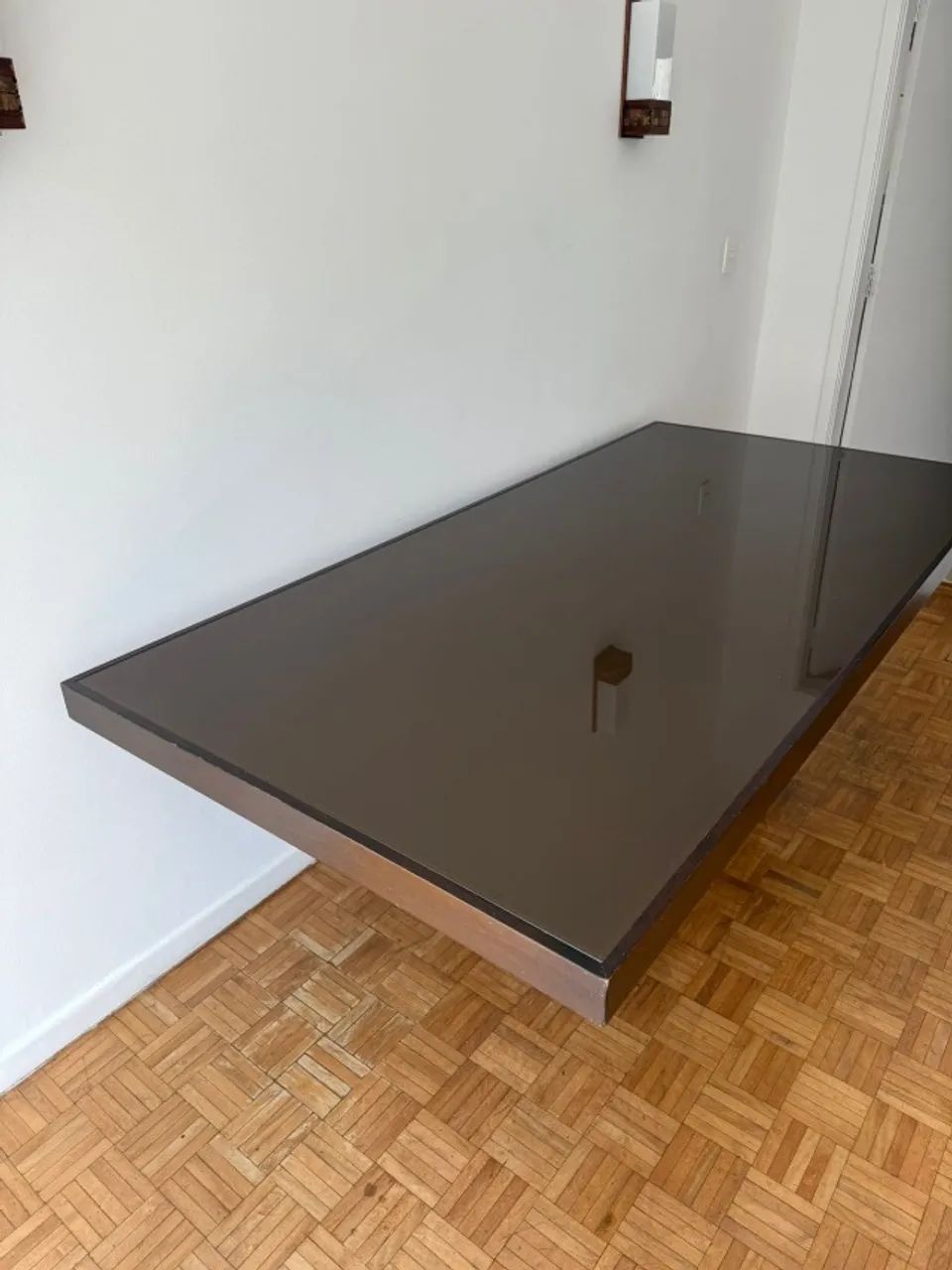 Mesa de madeira de 8 lugares