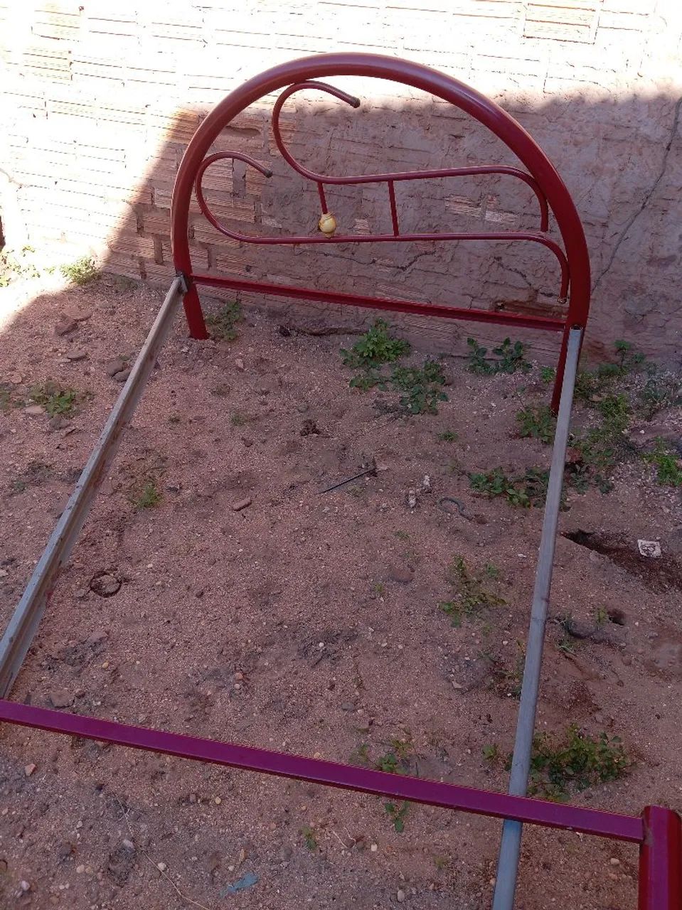 Vendo colchão e cama de casal
