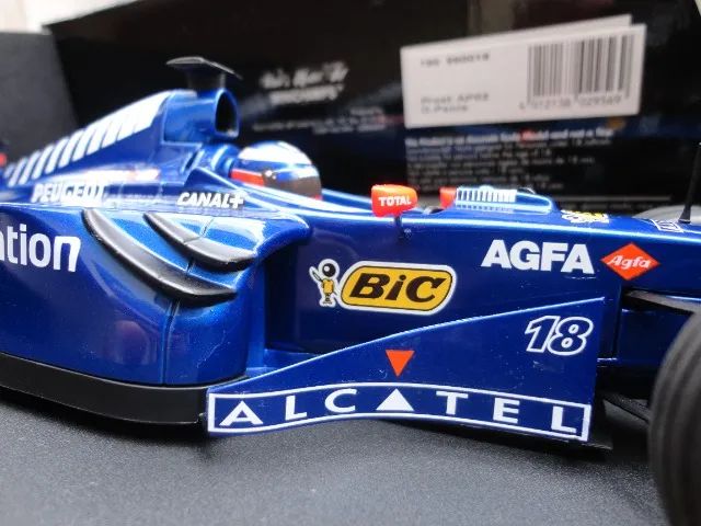 Minichamps 1/18 Prost 1999 ap02 Olivier Panis - Foto 2