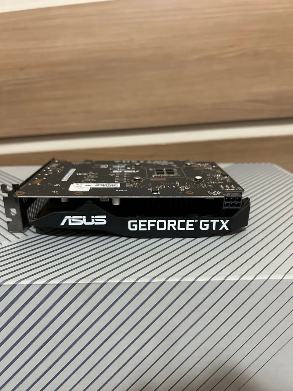 Placa de Video ASUS NVIDIA GTX 1650 Super 4gb
