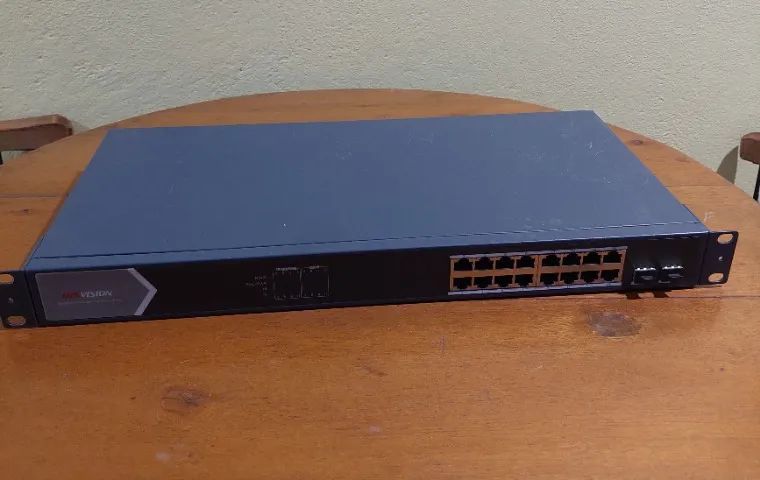 Switch PoE Hikvision DS-3E0318P-E/M(C) - Foto 2