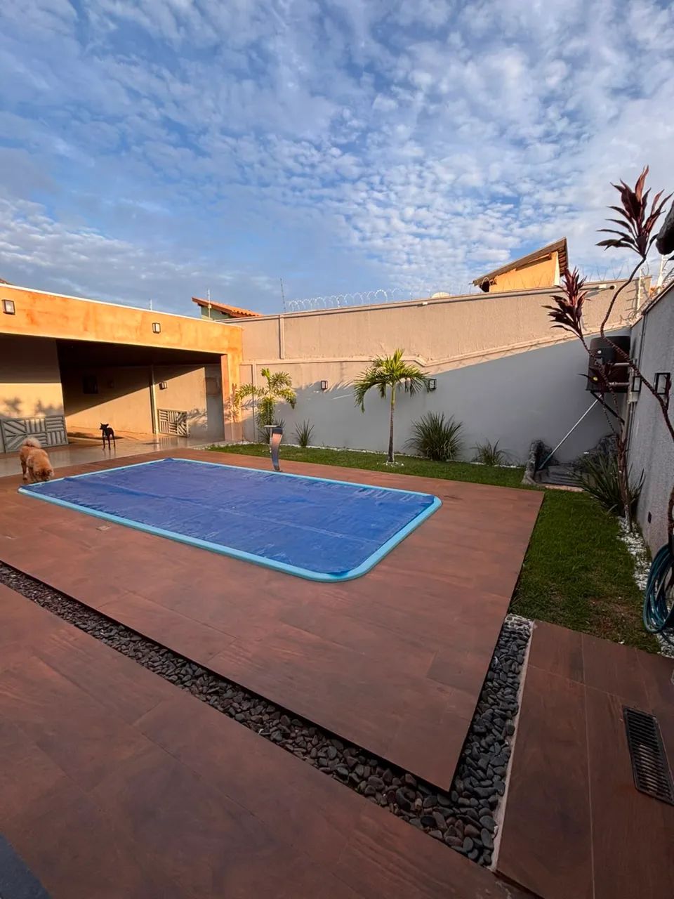 Casa alto padrão com móveis 