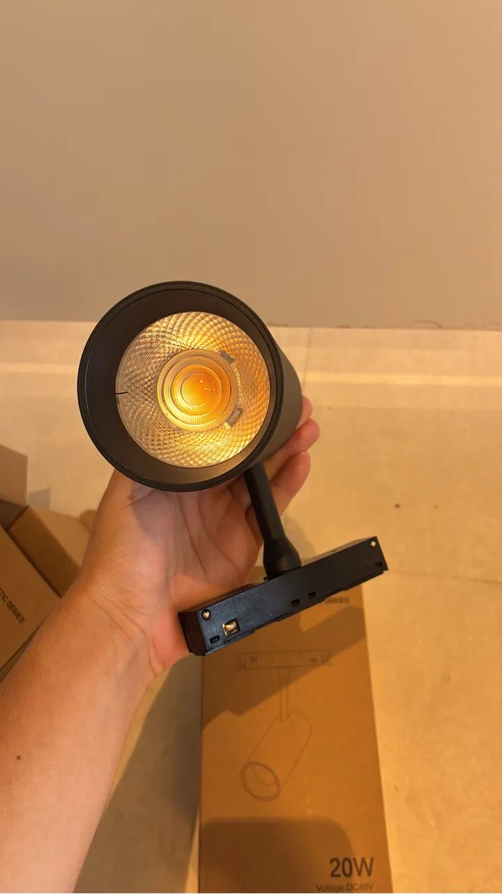 Spott luz quente novo  - Foto 2