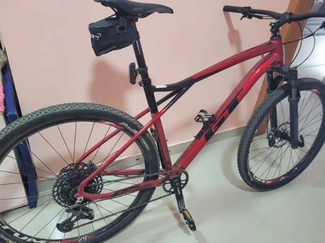 bicicleta GT Zaskar Suspa Recon 1x12 Com Up de Rodas e Freios Unico Dono Nota Fiscal