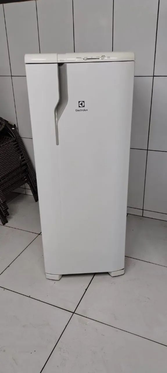 Vende uma geladeira semi nova  - Foto 3
