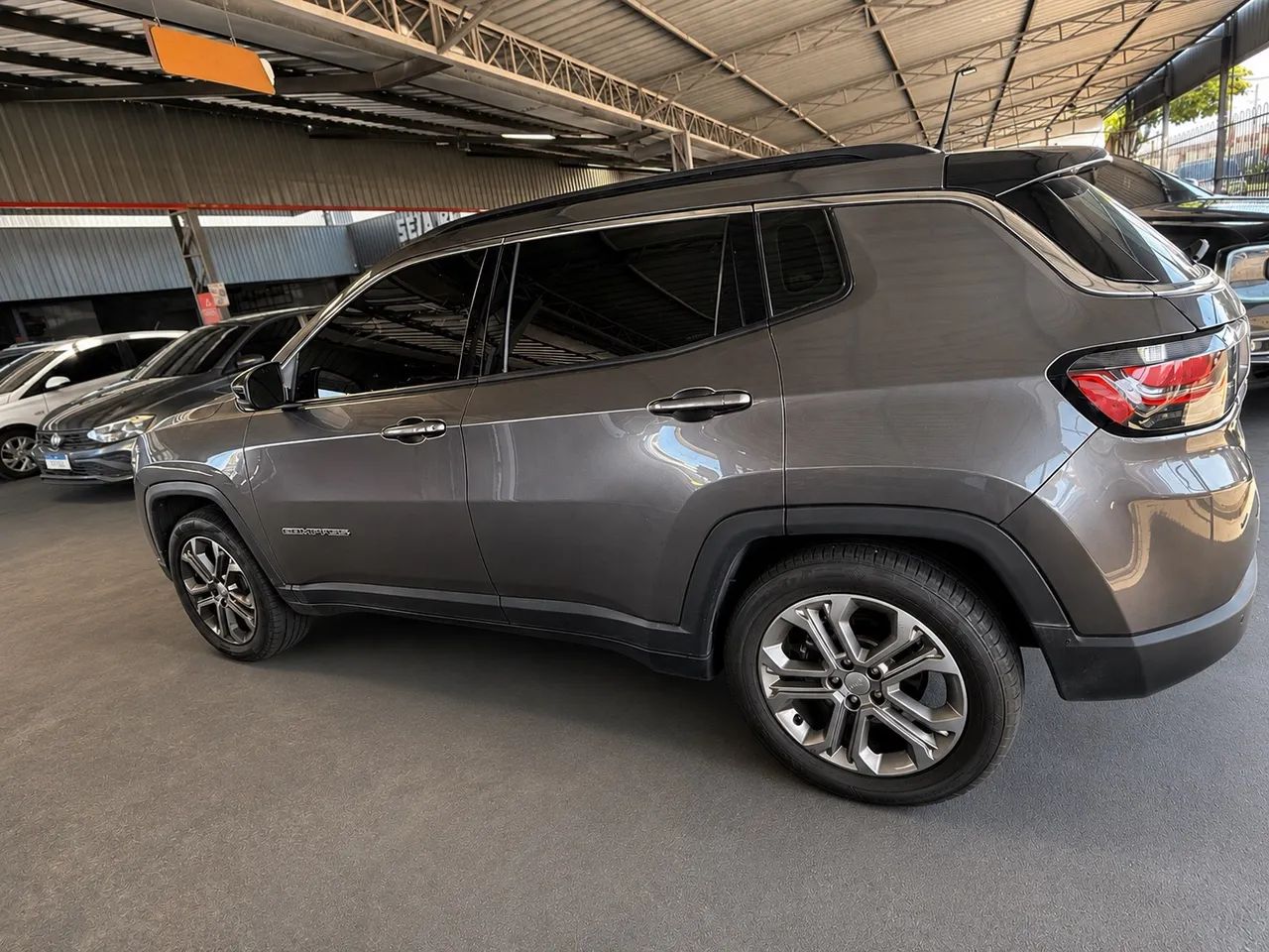 Jeep Compass Long. T270 1.3 TB 4X2 Flex AUT 2023 - Foto 3