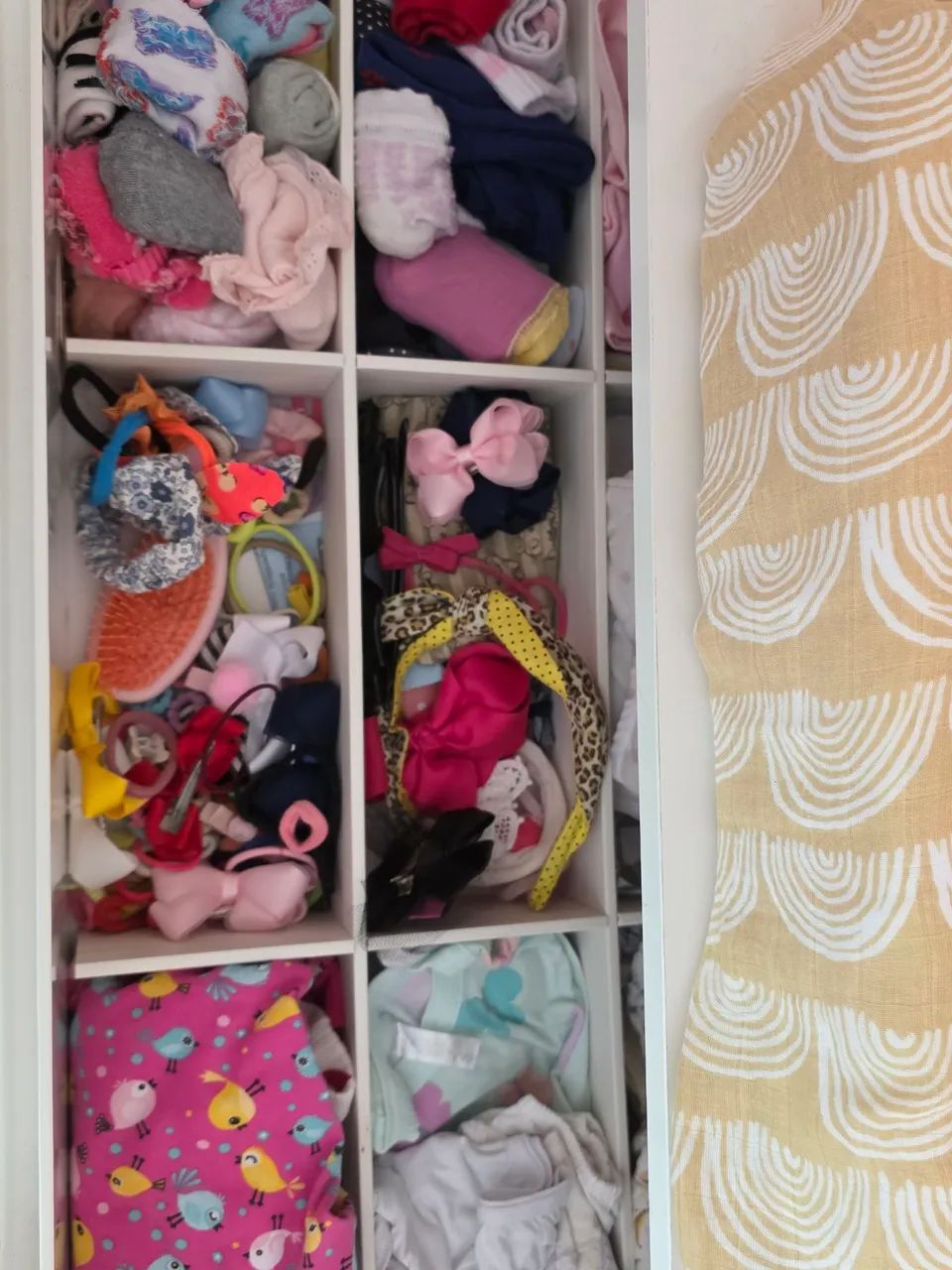 Cômoda com espaço para trocador - Foto 4