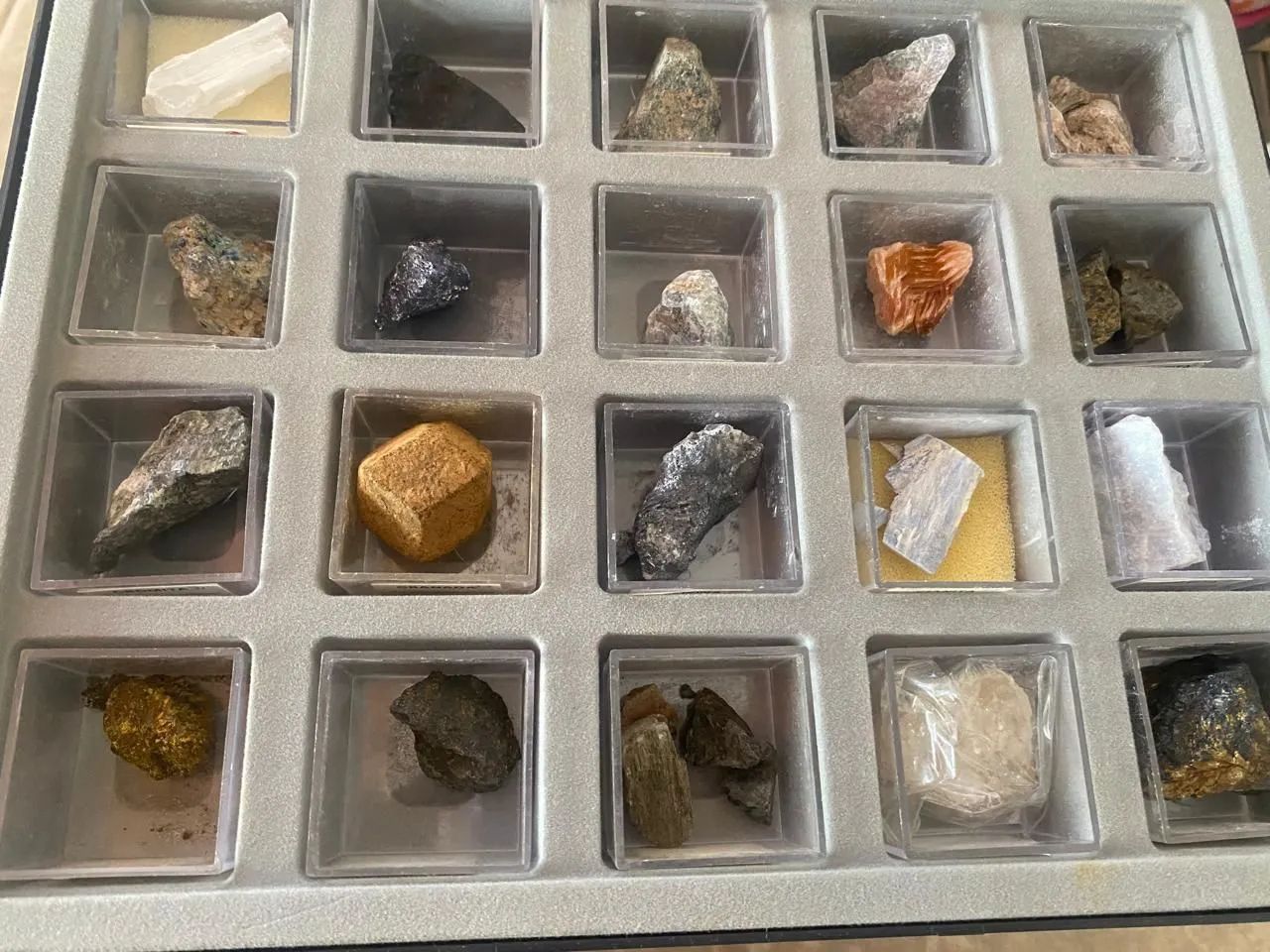 coleção de minerais e pedras preciosas - Foto 5