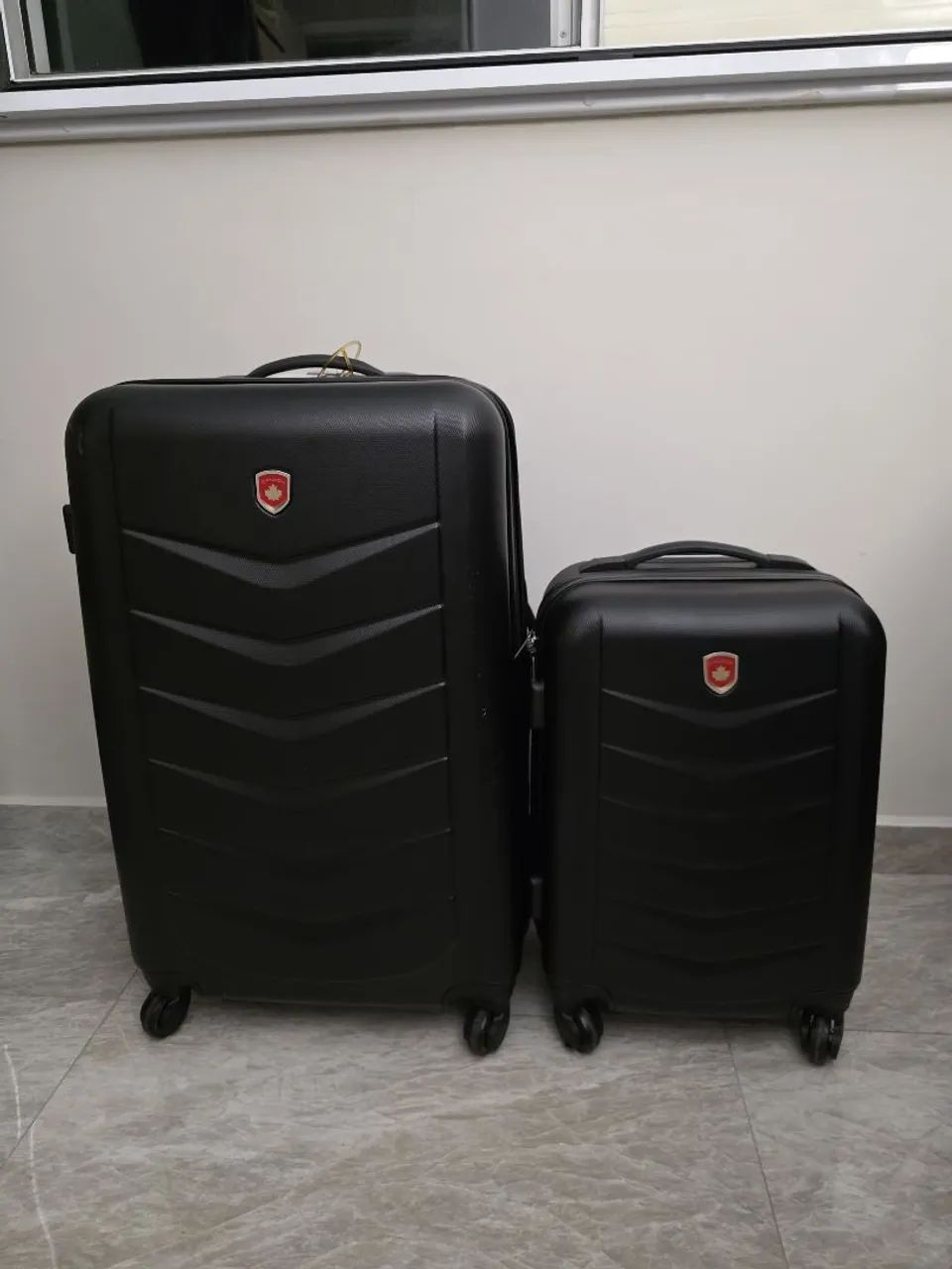 Kit de malas tamanho P e G. (Marca Jetstream Air Canada)