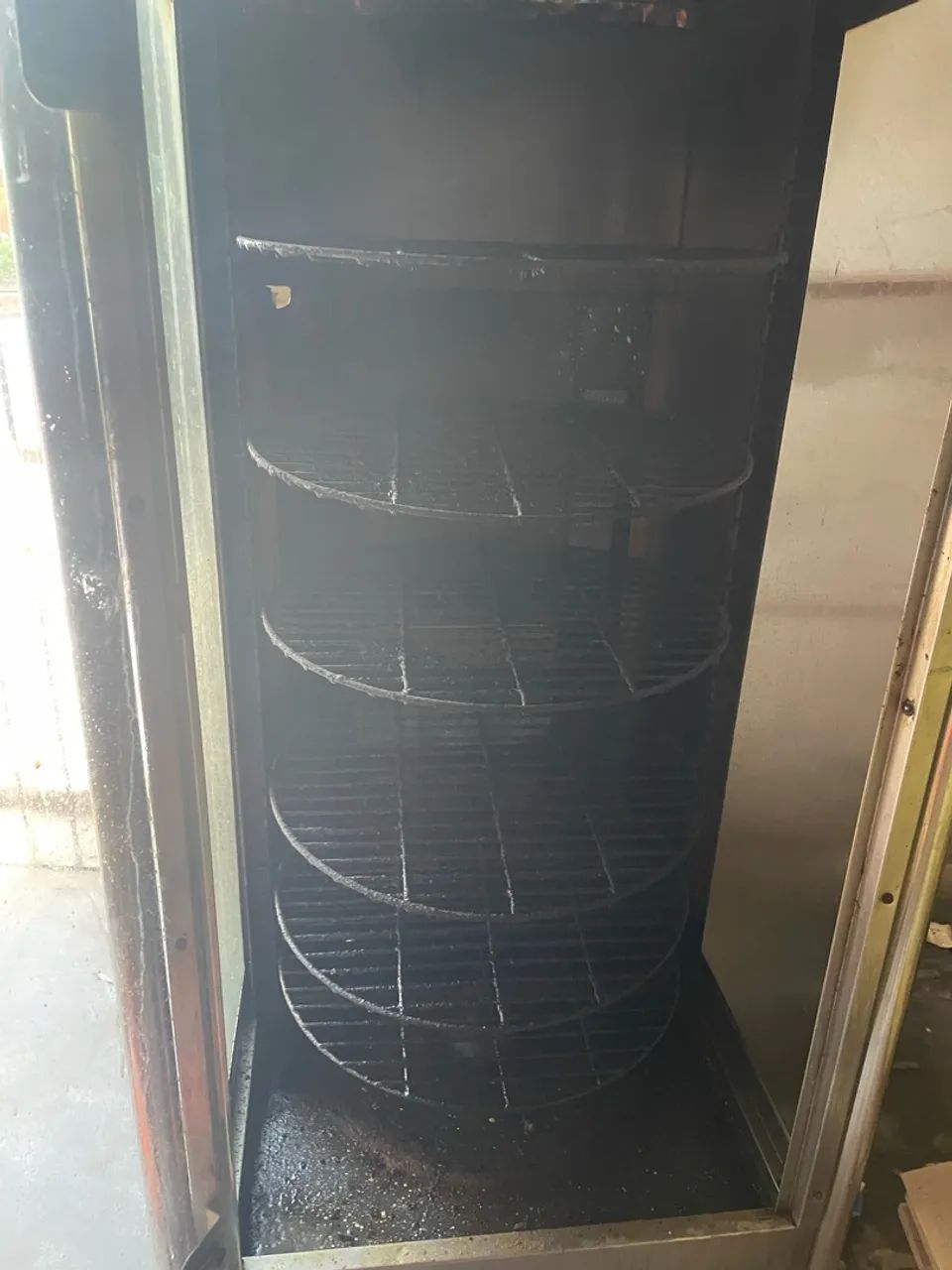 Máquina de frango assado