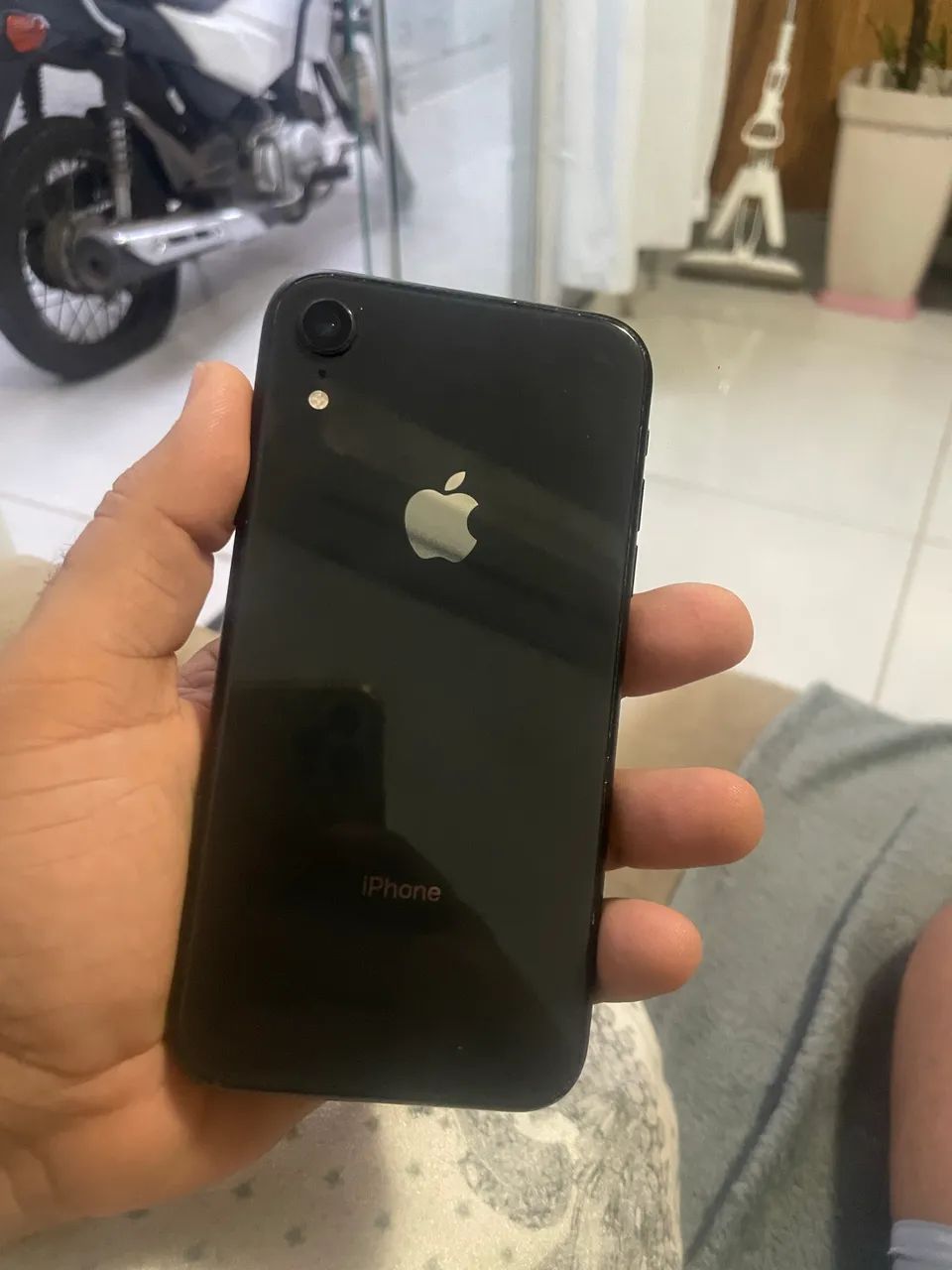 iPhone XR 