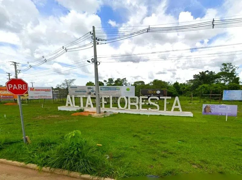 Imóvel com 500m² - Alta Floresta, MT