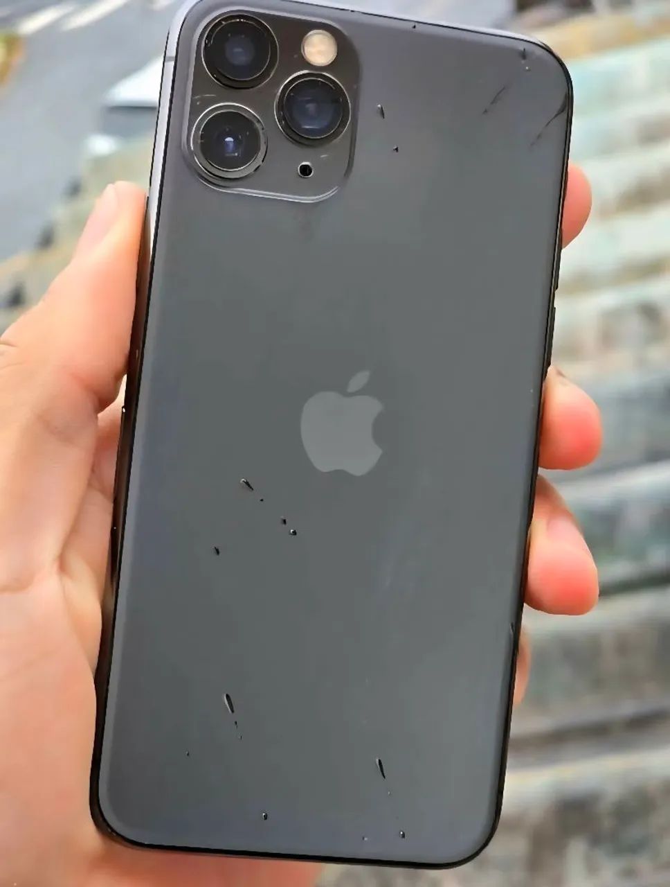 ? IPHONE 11 PRO 512GB 4GB- Usado Chip Não Funciona  - Foto 4
