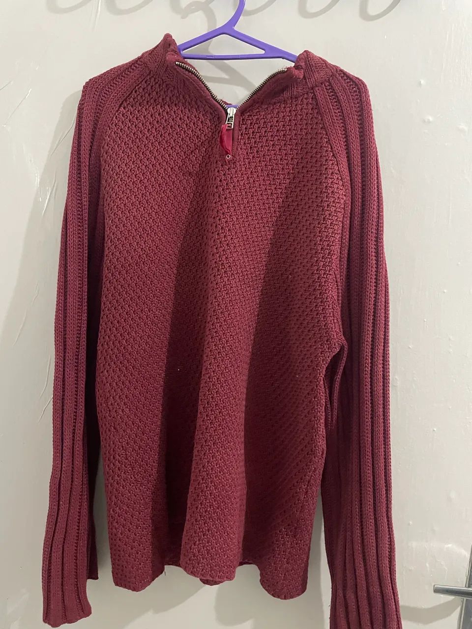 Blusa de crochê vinho