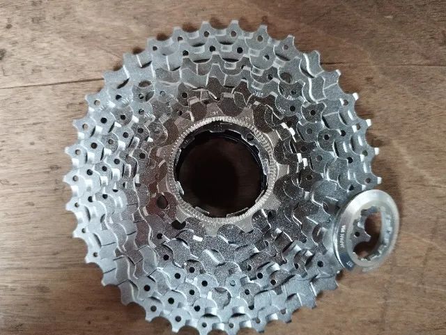 Cassette Shimano XT M770, novo, zero km.
