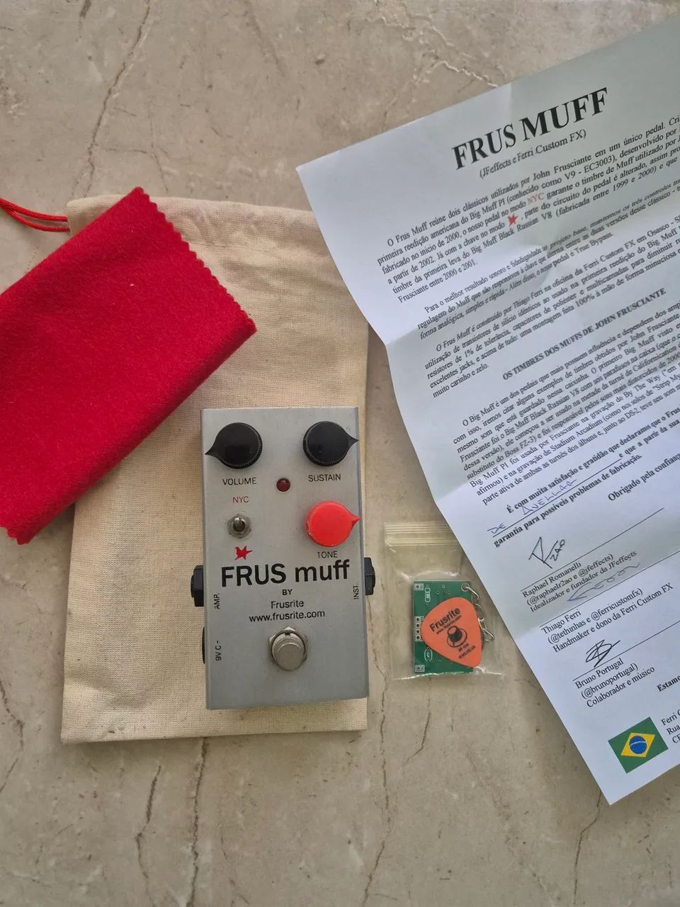 PEDAL DE FUZZ FRUS MUFF DA FRUSRITE!!!