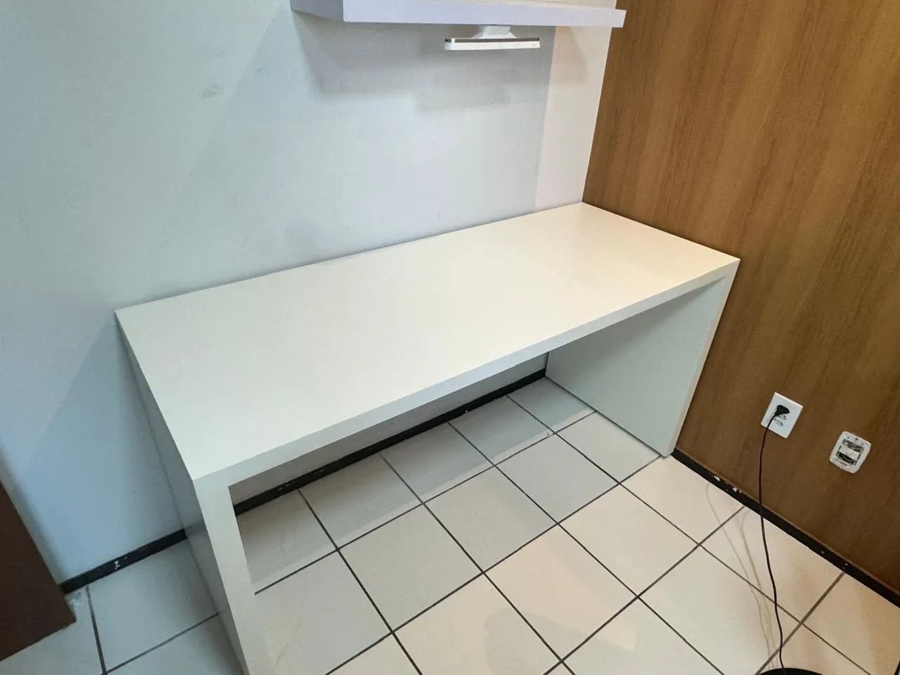 Escrivaninha em mdf 